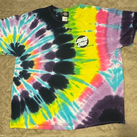 Santa Cruz Skateboards Tops - Santa Cruz Skateboards  | Women's Tie Dye T Shirt | Size XL